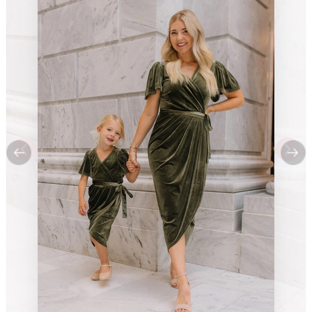 Ivy City Co. Velvet Dress